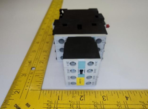SIEMENS 3RT1025-1B 600VAC CONTACTOR T15961
