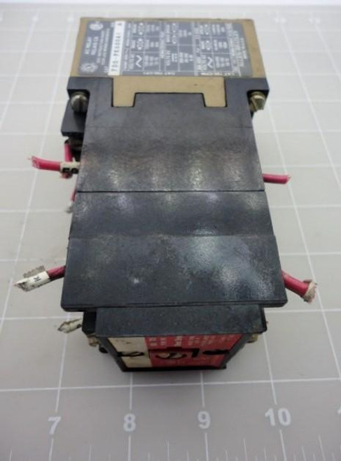 ALLEN BRADLEY 700-PK600A1 SER A CONTROL RELAY DIRECT DRIVE 100/120VAC COIL T16196