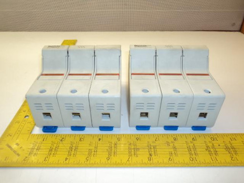 LOT OF 2 FERRAZ SHAWMUT US6J31 FUSE HOLDERS 600V 60A T17948
