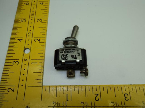 LOT OF 38  8918 250 VAC TOGGLE SWITCH T14646