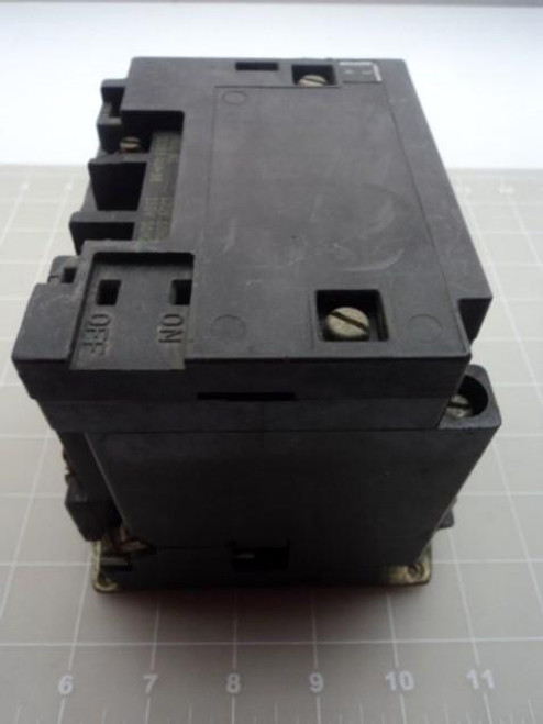 SQUARE D 31063-409-38 CIRCUIT BREAKER W/CONTACTOR COIL SIZE 2 120V T16085