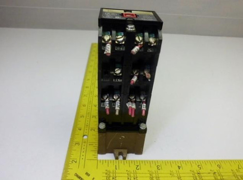 ALLEN-BRADLEY 700-P100A1 CONTROL RELAY WITH CONTACT CARTRIDGE T14219