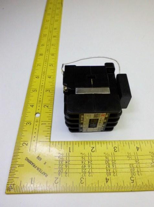 YASKAWA HI-10E2TUT MAGNETIC CONTACTOR T14372
