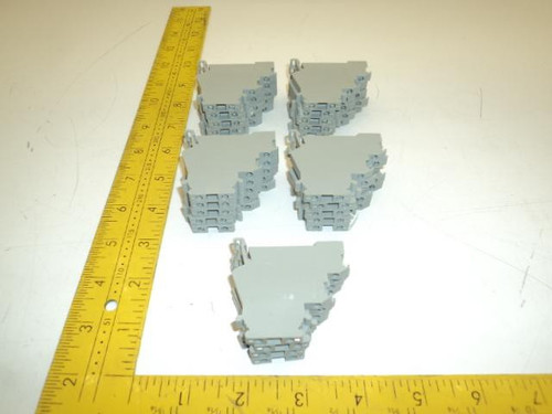 LOT OF 24 PHOENIX CONTACT DIK 1.5 RELAYS T18940