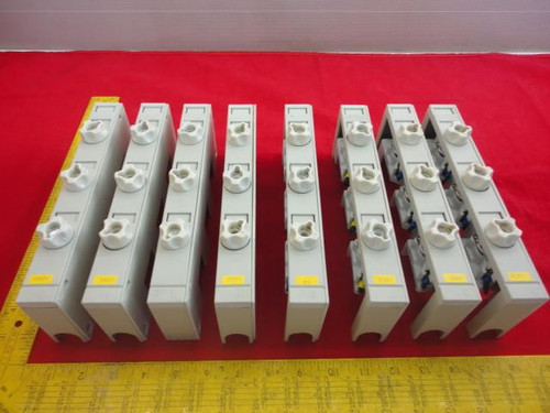 1 LOT OF 8 RITTAL SV3000 BUS-MOUNTING ON-LOAD ISOLATORS T20853
