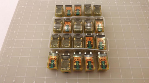 LOT OF 20 IDEC RU2S-D110 POWER RELAY T24476