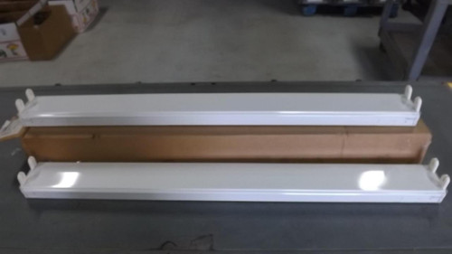 LOT OF 2 ON TIME LIGHTING  OPEN CHAN. (4 1/4 IN WIDE) T8 4FT 2LAMPS T27422