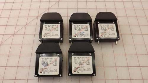 LOT OF 5 CARLINGSWITCH BA1-X0-07-358-121-D CIRCUIT BREAKER T31103