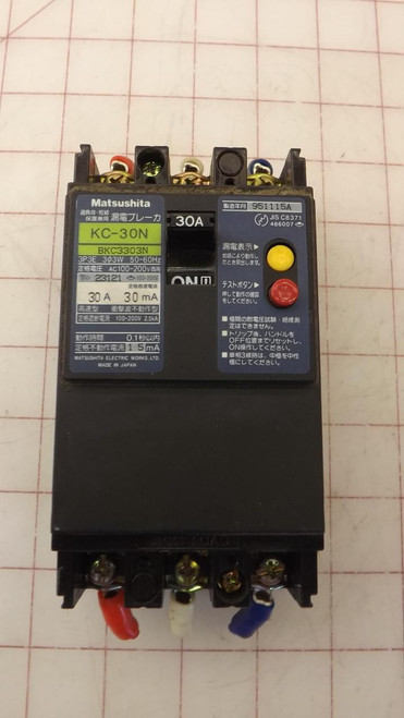 MATSUSHITA KC-30N BKC3303N 951115A CIRCUIT BREAKER T31377