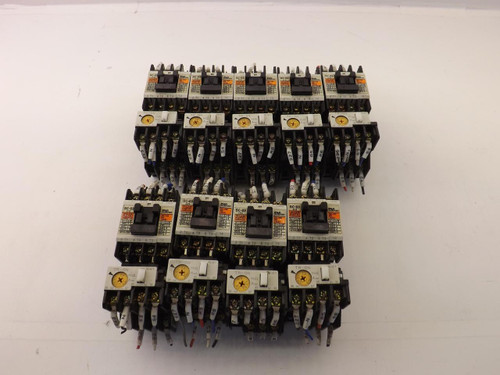 LOT OF 9 FUJI ELECTRIC SC11AA  20 A CIRCUIT BREAKERS W/THERMAL OVERLOAD RELAYS T39307