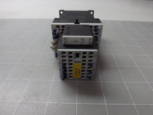 SIEMENS 3RH1122-2BB40 CONTACTOR W/ AUXILLARY CONTACT BLOCK T50062