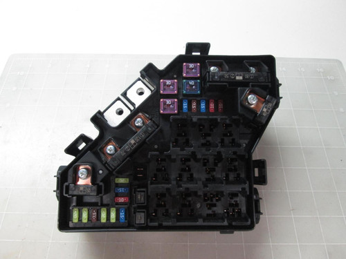 HONDA PA66+PPE PA623HT9B110408 SZA-A512 63597400 FUSE BOX T53495