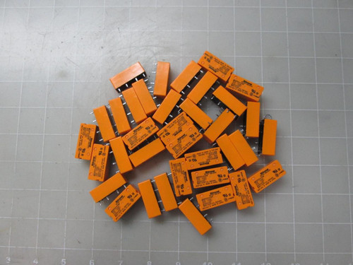 LOT OF 36 AROMAT AR20244498 RELAY T52599