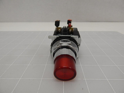 LOT OF 27 CUTLER HAMMER 10250T/91000T LIGHT T59425