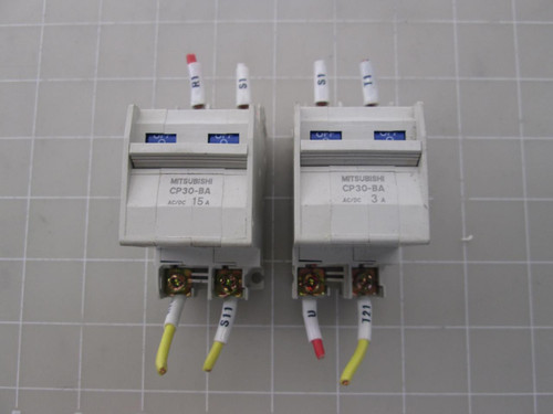 LOT OF 2 MITSUBISHI CP30-BA CIRCUIT BREAKERS T46370