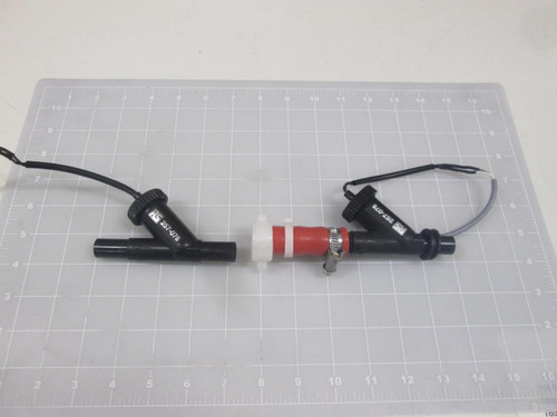 LOT OF 2 RS 257-076 LIQUID FLOW SWITCH T65366 LOT OF 2 RS 257-076 LIQUID FLOW SWITCH T65366