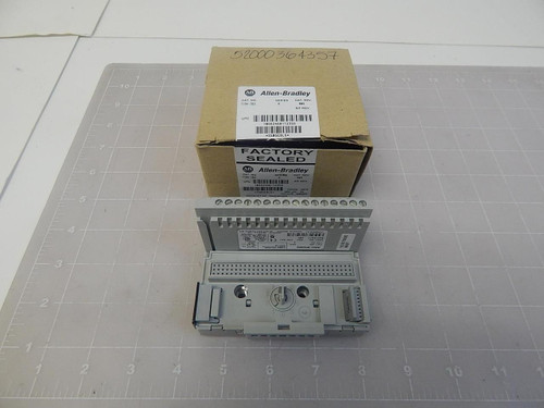 ALLEN BRADLEY 1794-TB3 92414871 TERMINAL BASE T64843