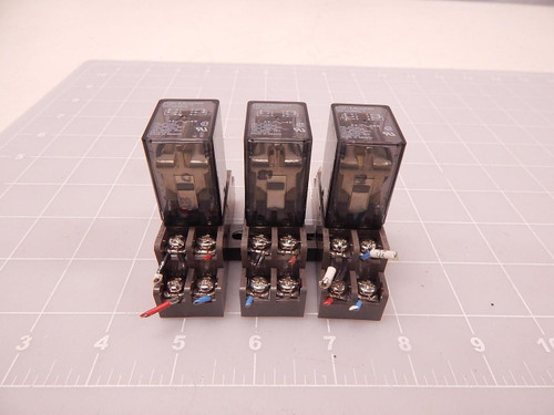 POTTER & BRUMFIELD K10P-11A15-12 RELAYS W/ SOCKET T77186