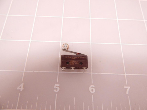 HONEYWELL 111SM2-T BASIC / SNAP ACTION SWITCHES 5 A 250 VAC ROLLER LEVER ACTUTOR SOLDER TERMINATION T80448 HONEYWELL 111SM2-T BASIC / SNAP ACTION SWITCHES 5 A 250 VAC ROLLER LEVER ACTUTOR SOLDER TERMINATION T80448