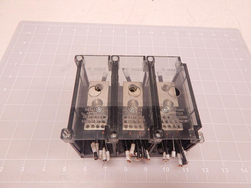 GOULD SHAWMUT 67110 3 POLE POWER DISTRIBUTION BLOCK T82733