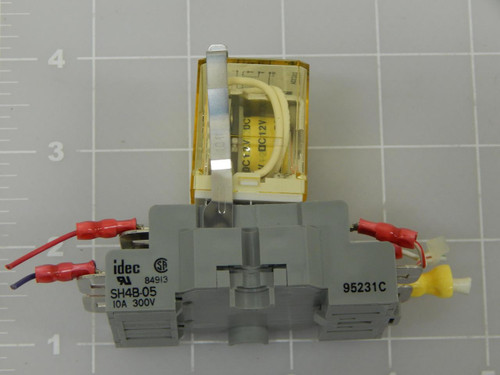 IDEC RH4B-U SH4B-05 RELAY W/ SOCKET T85190