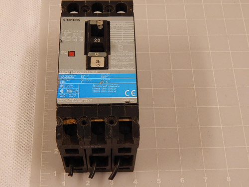 SIEMENS ED63B020 20 AMP SENTRON SERIES CIRCUIT BREAKER T85388
