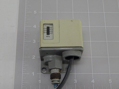 SMC IS3000-02 PRESSURE SWITCH 0.1-0.7 MPA AC 125 5 A/ 250 V 3 A DC 30 V 4 A T87833
