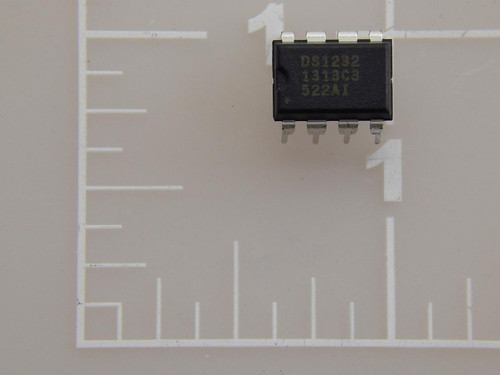 LOT OF 174 DS1232 1313S3 522AI SUPERVISORY CIRCUITS MICROMONITOR CHIP T88278