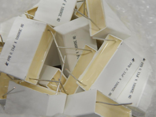 LOT OF 48 ILLINOIS CAPACITOR 334PPB102K FILM CAPACITORS .33UF 1000V 10% T88578