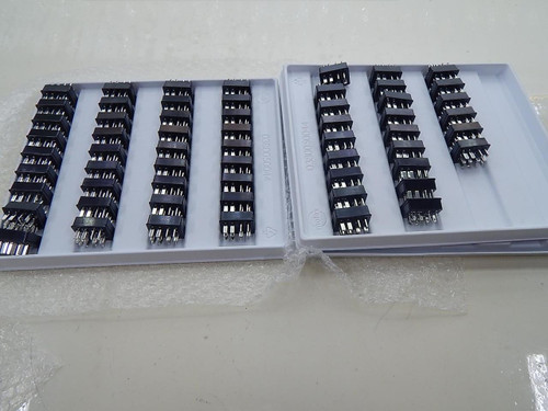 Lot of 60 0383350212 Plug SCC064 3312 T90998 For Sale