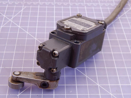 Omron  WLCA2, L1W3 LIKI  Small 2 Circuit Limit Switch  For Sale