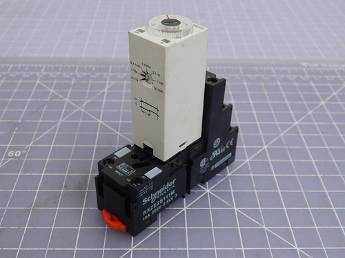 Schneider Electric, Magnecraft RXZE2S111M, TDR782XBXA-110A Time Delay Relay w/ Socket T101215 For Sale