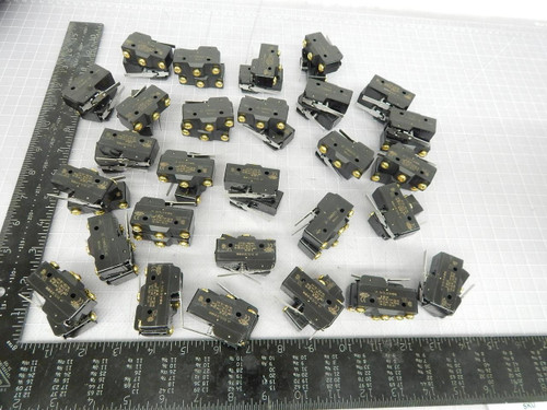 Lot of 56 Micro Switch BZ-2RW80225-A2 Basic / Snap Action Switches BASIC SW SPDT 15 A 250 VAC STR LVR ACTR T103013 For Sale