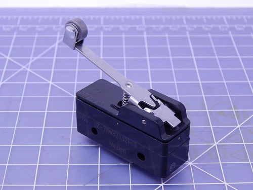 Micro Switch BZ-7RW82132T-S Basic / Snap Action Switches SPDT 15A 250Vac Roller Lever ACTR T106605 For Sale Micro Switch BZ-7RW82132T-S Basic / Snap Action Switches SPDT 15A 250Vac Roller Lever ACTR T106605 For Sale