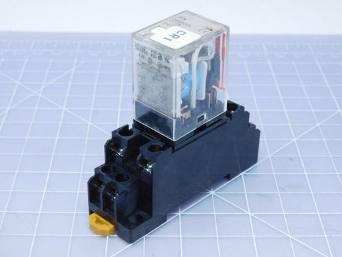 Lot of 5 Omron MY2N General Purpose Relay DPDT 24 VDC 7 A LED Indicicator with contact included T122619 For Sale