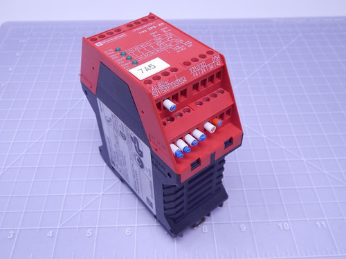 Telemacanique XPS-AK XPSAK361144 Safety Relay 24 VDC T122892 For Sale