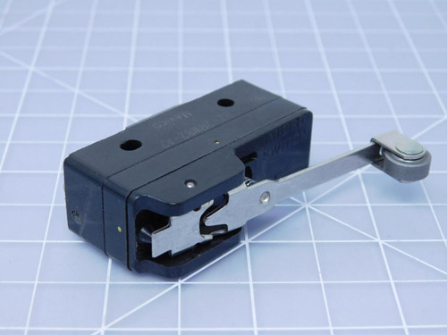 Micro Switch BZ-2RW82-A2 Basic / Snap Action Switch Microswitch 15 A 480 VAC 250 VDC ROLLER LEVER T122102 For Sale