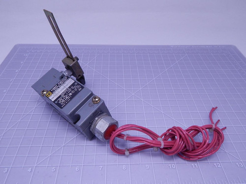 Square D C64BW Limit Switch T125655 For Sale
