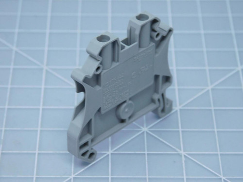 Lot of 40 Schneider NSYTRV22 End Barrier,Screw Terminal T126218 For Sale