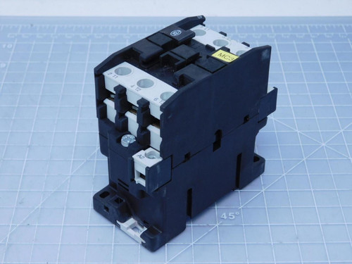 Moeller DIL 0M    Contactor 600 VAC Max 35 A For Sale Moeller DIL 0M    Contactor 600 VAC Max 35 A For Sale
