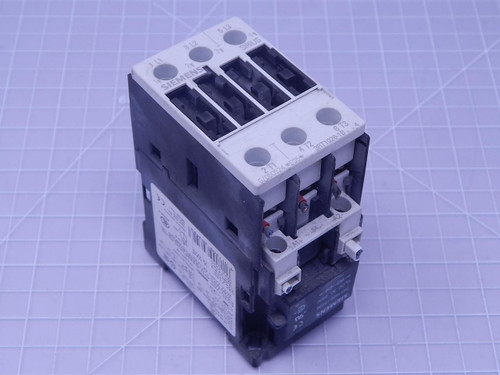 Siemens 3RT1026-1B..4    Contactor 35 A 600 VAC For Sale