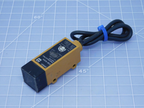 Omron  E3S-R2E4    Photoelectric Switch For Sale