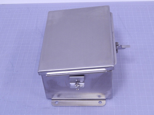 Hubbell BN4080604CHSS    Stainless Steel Wall Mount Enclosures 8x6x4 For Sale