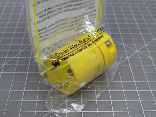 Lot of 5 Woodhead 1301410043 2404 Plug - Super Safeway Turnexsu Nema L1-15P 15A 125V Neotex Rubber-Yellow For Sale