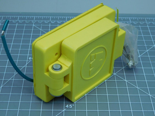 Molex 1301460129  Watertite Flip Lid Nema 5-15 15A 125V Female Receptacle For Sale