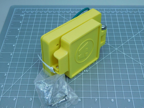 Molex 1301460137  Watertite-Flip Lid Nema 6-15 15A 250V Female Receptacle For Sale