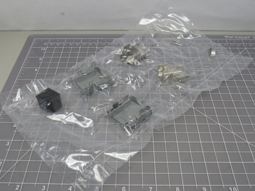 Lot of 45  0543323070  Compac Robot Plg Socket Assy For Sale