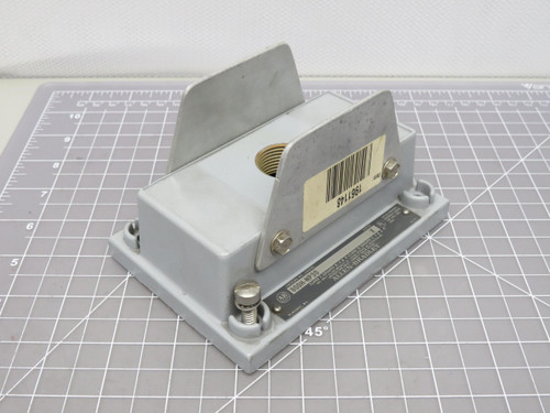 Allen-Bradley 800H-NP30  Enclosure Cover For Sale