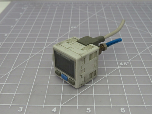 SMC ISE30A-01-B Pressure Switch and Mount For Sale