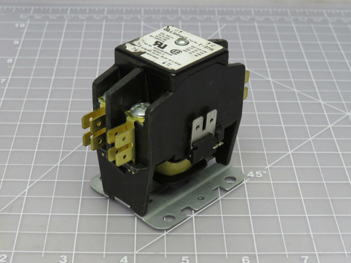 Liebert E-011A D70637.047 10 HP Contactor w Coil 120 V50/60 Hz For Sale
